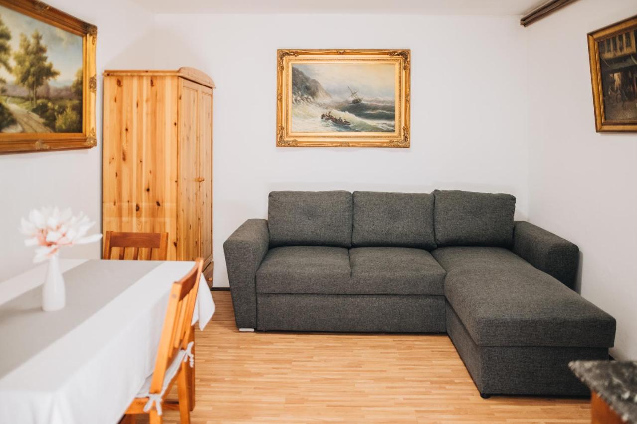 Apartmani Marina Porec Bagian luar foto