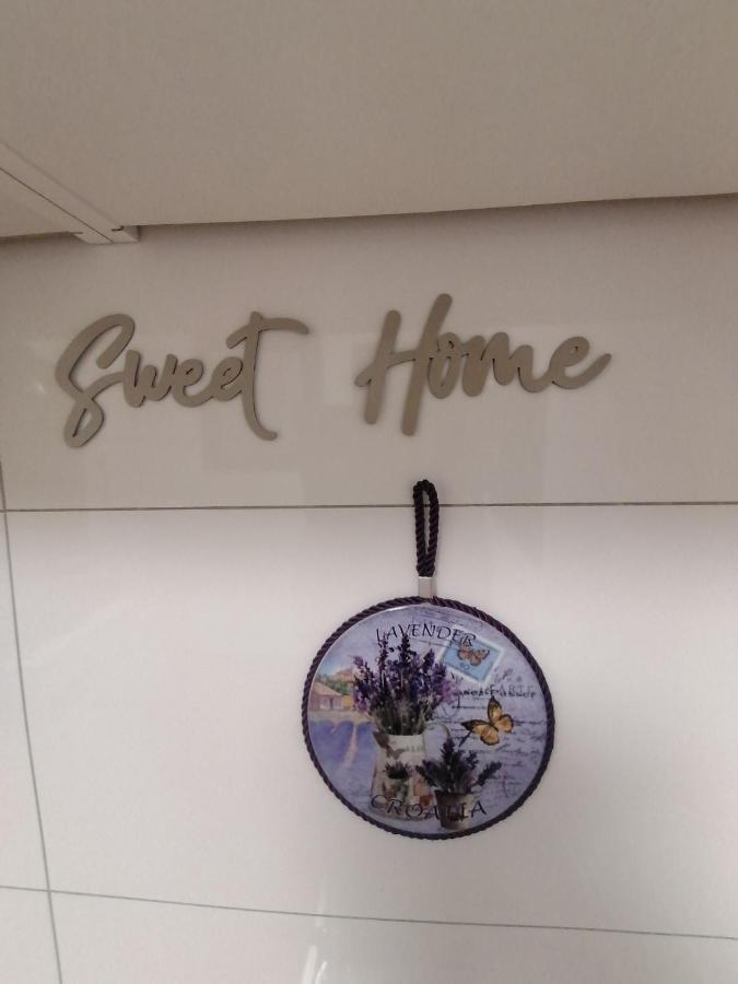 Apartmani Marina Porec Bagian luar foto