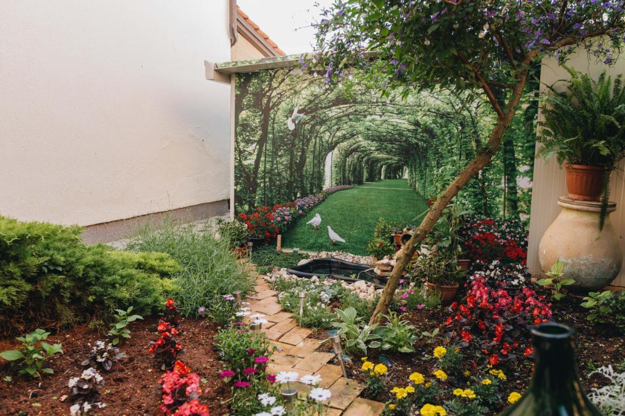 Apartmani Marina Porec Bagian luar foto